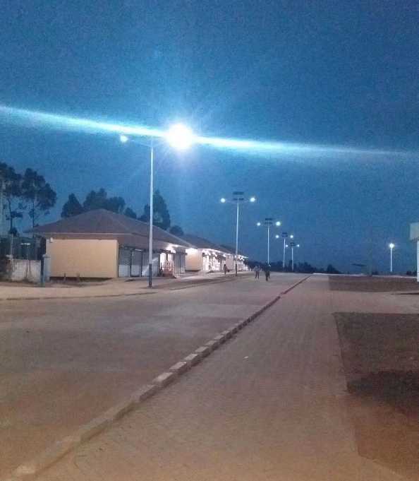 铁力市非洲科特迪瓦太阳能路灯工程